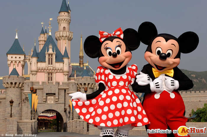 Imagen de Hong Kong Disneyland Resort  Mickey Mouse and Minnie Mouse